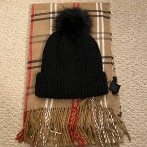 NWOT Gorgeous Steve Madden scarf and hat set!